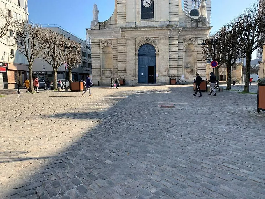 Apartment Appartement Proche De La Gare Au Coeur De La Ville Choisy-le-Roi
